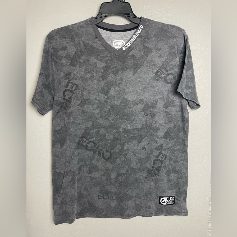 Ecko Unlimited Men's Gray V-Neck Shirt